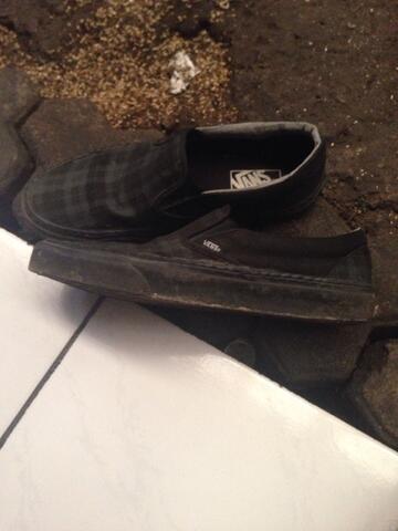 Vans slip on hitam original GSI sz 8us/40,5 BANDUNG
