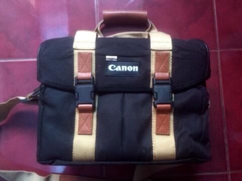 Tas kamera Canon ( bukan nikon, fujifilm, leica )