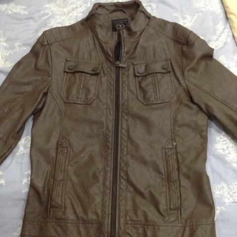 jaket esprit kulit coklat ukuran L