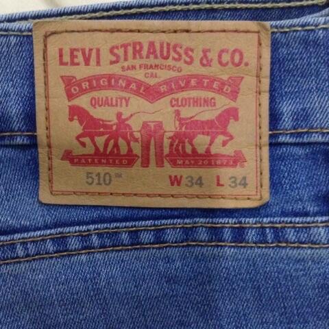 celana panjang jeans levis ukuran 34