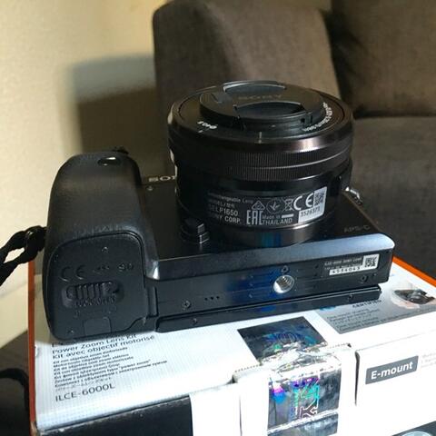 Sony Mirrorless Alpha 6000 Lens Kit 16-50mm Mint Condition