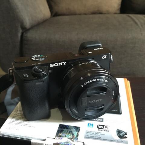 Sony Mirrorless Alpha 6000 Lens Kit 16-50mm Mint Condition