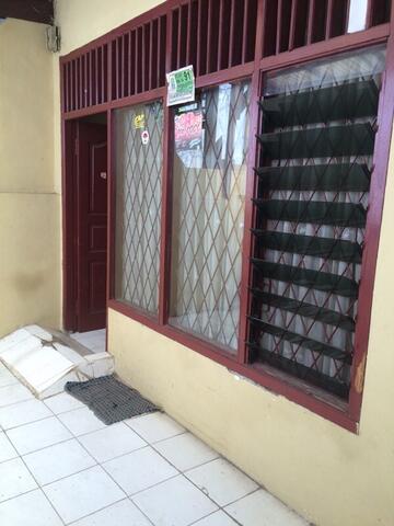 DIJUAL RUMAH SIAP HUNI daerah JATIWARINGIN, Jakarta Timur