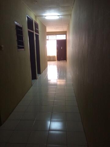 DIJUAL RUMAH SIAP HUNI daerah JATIWARINGIN, Jakarta Timur