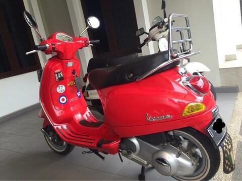 Jual vespa lx 150 ie 2v 2011 bandung