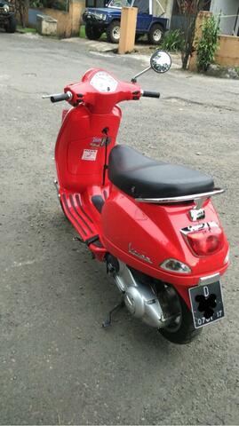 Jual Vespa LX 150 2v 2012 Bandung