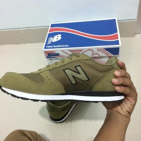 NEW BALANCE 311 BNIB ORIGINAL