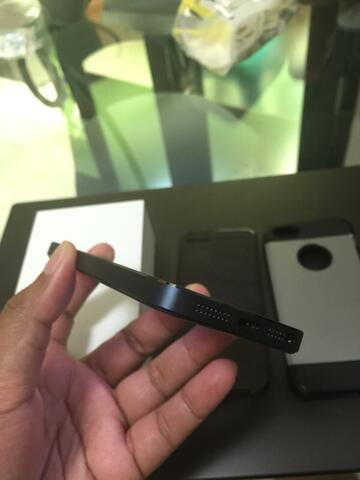JUAL IPHONE 5 BLACK 32 GB