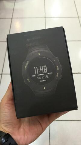 harga suunto core ultimate black