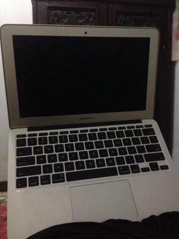 macbook air 11 inch (mid 2012)