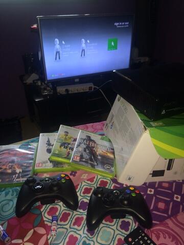 Xbox Slim Black 360 Memo 4 Gb