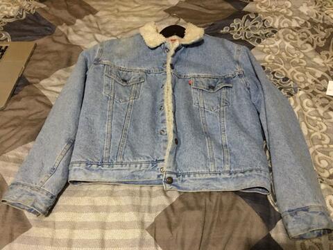 Terjual Levis Trucker Sherpa Denim 