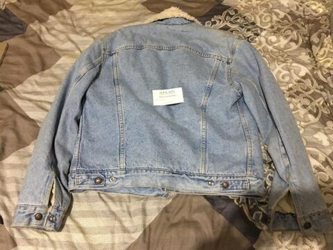 Terjual Levis Trucker Sherpa Denim 
