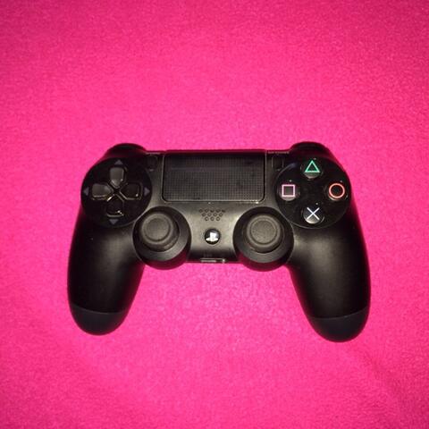Playstation 4/PS4 second great condition + BD Mortal Kombat X