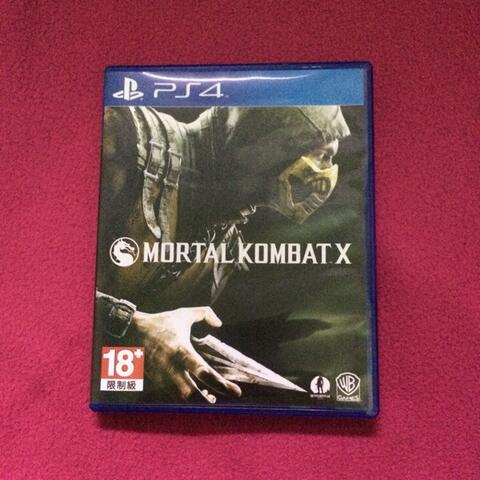 Playstation 4/PS4 second great condition + BD Mortal Kombat X
