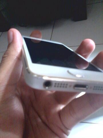 iPhone 5 16GB White Second TIDAK FULLSET