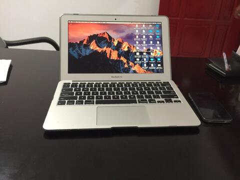 MacbookAir MJVM2