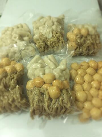 pempek palembang yang mendunia.. tenggiri asli..