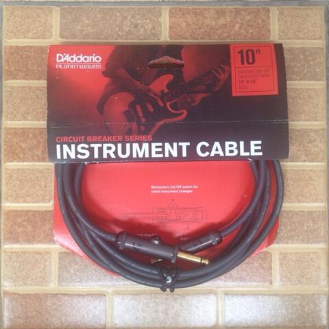 D'addario Planet Waves cable circuit breaker & V Leather Stap murah!