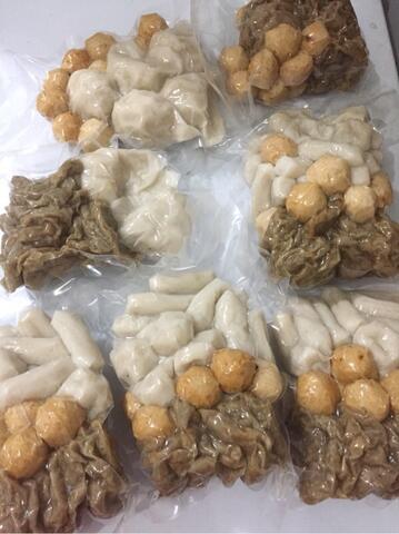 pempek, tekwan, model, kempelang ado galoooo!!! di jamin encess