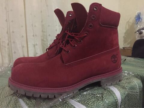 red tims for women