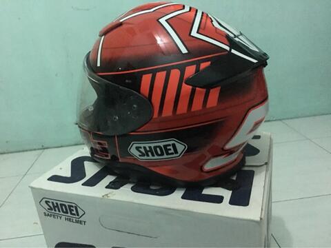 Helm Shoei Z7 Marquez 3