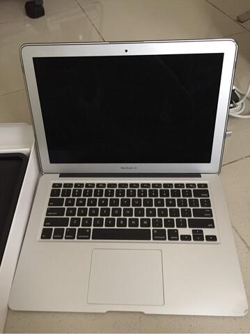 DIJUAL Mac book air 13inch mid 2011