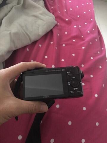 Sony A5000 Kit 16-50mm Mirrorless