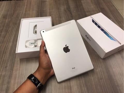 iPad Air 16GB Cell Wifi White Silver Fullset Mulus COD Jakarta