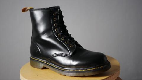 14045 dr martens