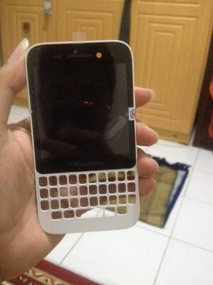 LCD + TOUCHSCREEN + FRAME BLACKBERRY Q5