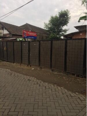 Dijual/disewakan Tanah bentuk L dgn luas 368m2. Ciledug.