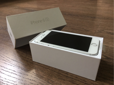 (BNOB) iPhone 6S Silver 16Gb, FU, Garansi Resmi Apple 1 tahun.