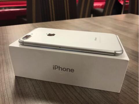iPhone 7 Plus 128GB Silver Fullset Mulus Garansi Internasional COD Jakarta