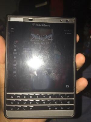 wts blackberry passport dallas silver bogor like new tam