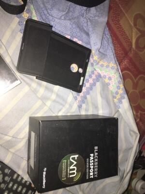 wts blackberry passport dallas silver bogor like new tam