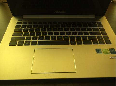 Laptop Asus A451LB.. Murah, Mulusss, Jarang Pakai, Langkah.