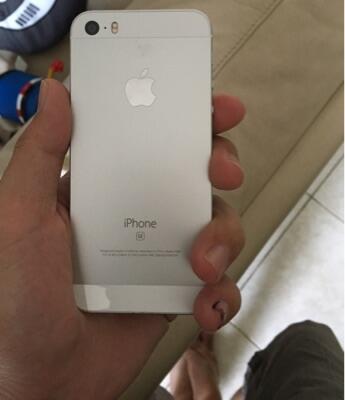 Iphone se 64 Gb silver