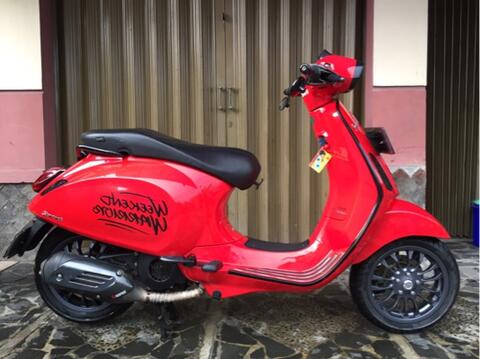 Jua Piaggio Vespa Sprint Red 2014