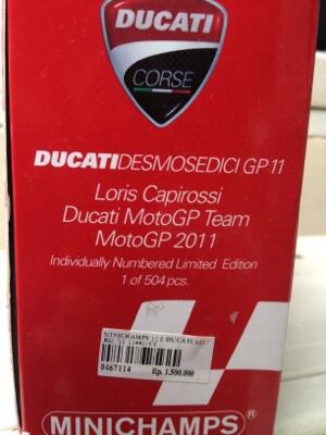 Sepaket Minichamps Motogp 1/12 (Marco Simoncelli & Ducati Loris Capirossi)