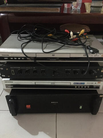dvd player 2 pc , amplifier bell, macintosh
