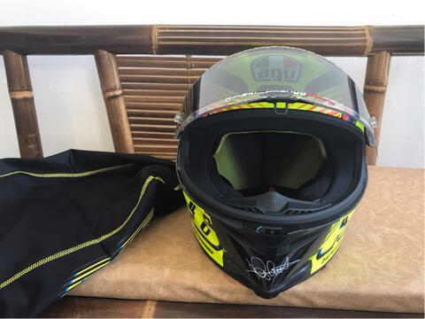 Terjual Helm AGV Pista Soleluna 2013 Size XL 90 persen Jakarta Selatan |  KASKUS