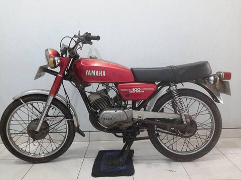 yamaha RS100 bukan ( LS3 / Vespa / CB100 )