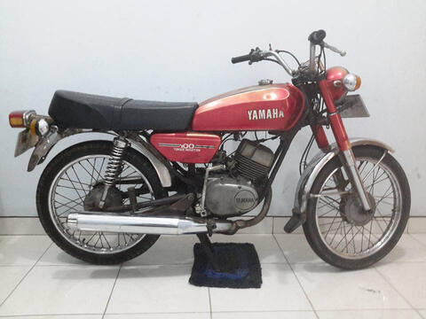 yamaha RS100 bukan ( LS3 / Vespa / CB100 )