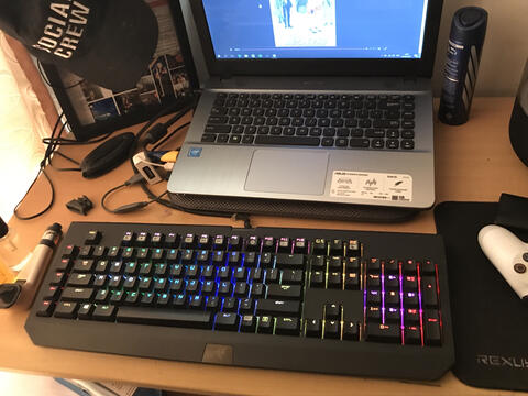DIJUAL RAZER BLACKWIDOW ULTIMATE