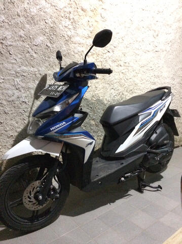 Terjual jual honda beat fi CBS ISS th 2016 type tertinggi 