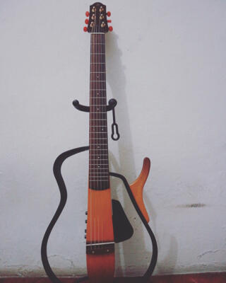 yamaha silent guitar acoustik