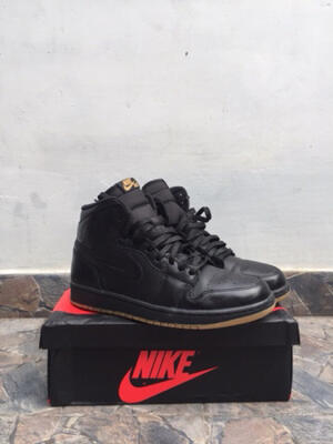 air jordan 1 black gum