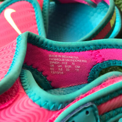 Nike sandal Sun ray blue pink