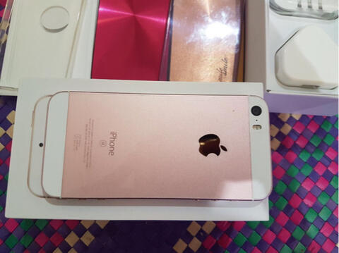 iPhone SE Rose Gold 64GB Murah!!!!